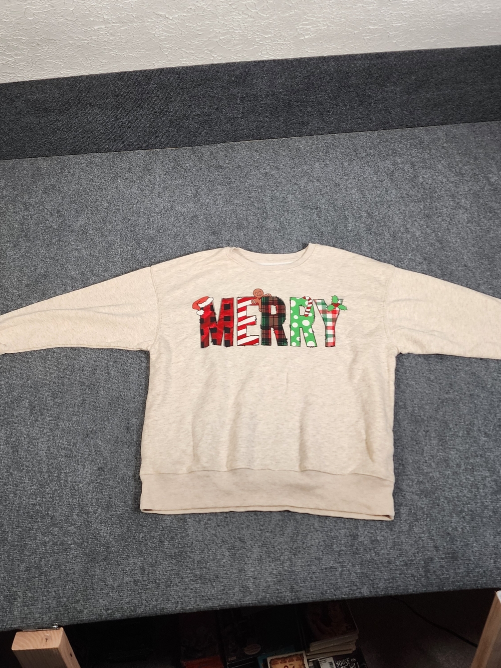 Holiday Time Christmas Gingerbread Graphic Fleece Crewneck Pullover L